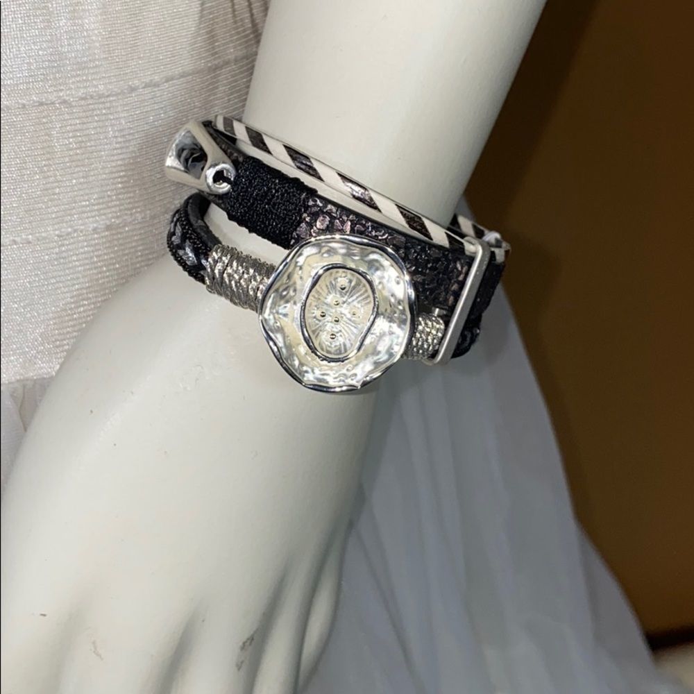 Silver and black magnetic wrap bracelet